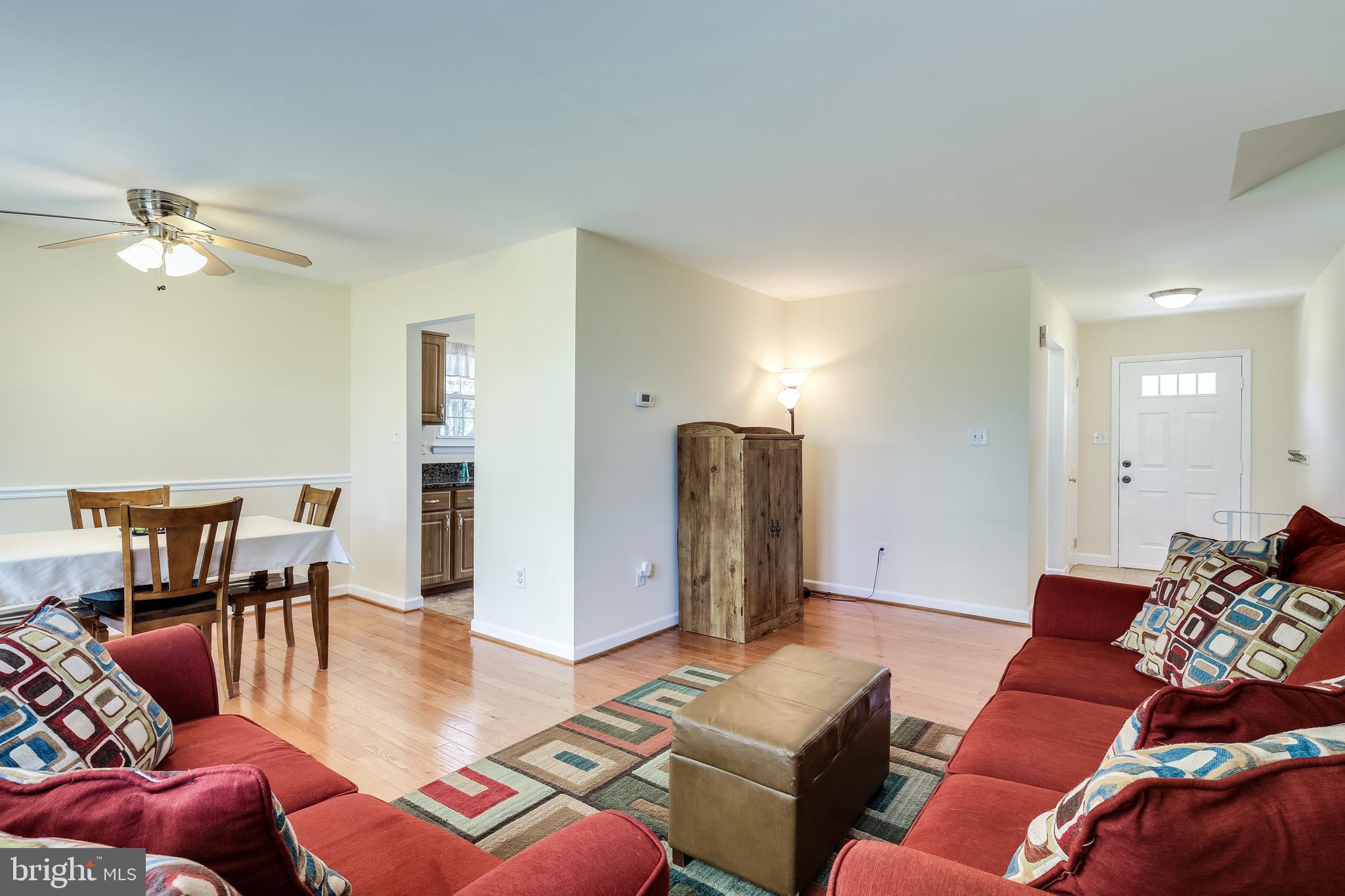 24212 Log House Road Gaithersburg, MD 20882 - Photo 4 of 30