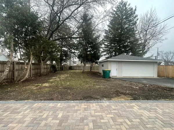 a view of outdoor space