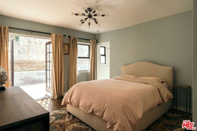 a picture of flowers