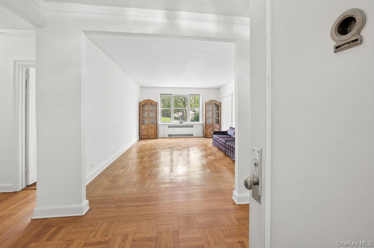 7 Midland Gardens, Unit 1M Bronxville, NY 10708 - Photo 3 of 23