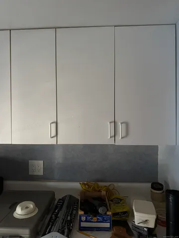 $1,000 | 64 Thompson Street, Milford, CT 06460