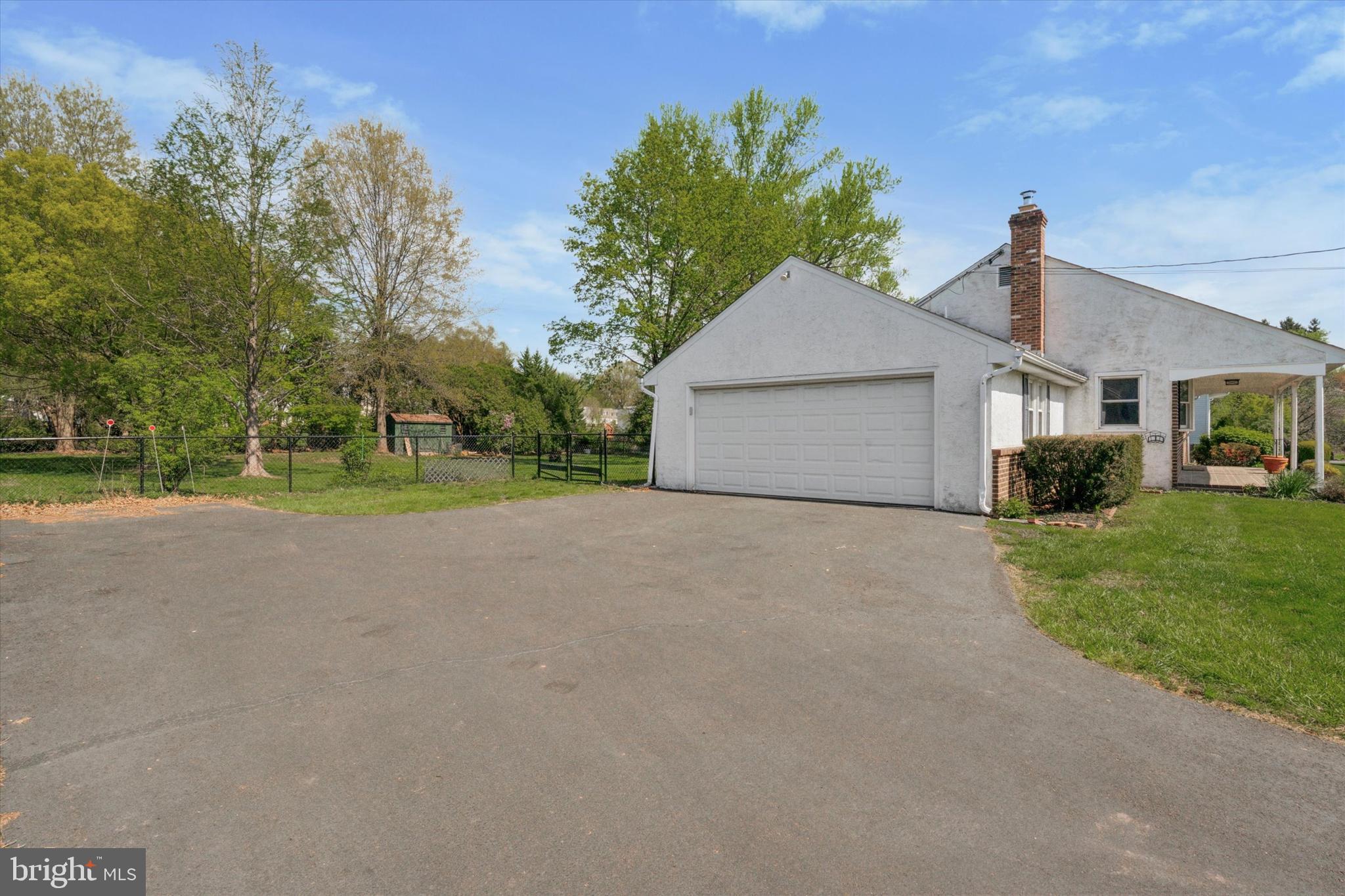 509 Vaughn Road Royersford, PA 19468 - Photo 39 of 40 Two Car Side Entry Garage
