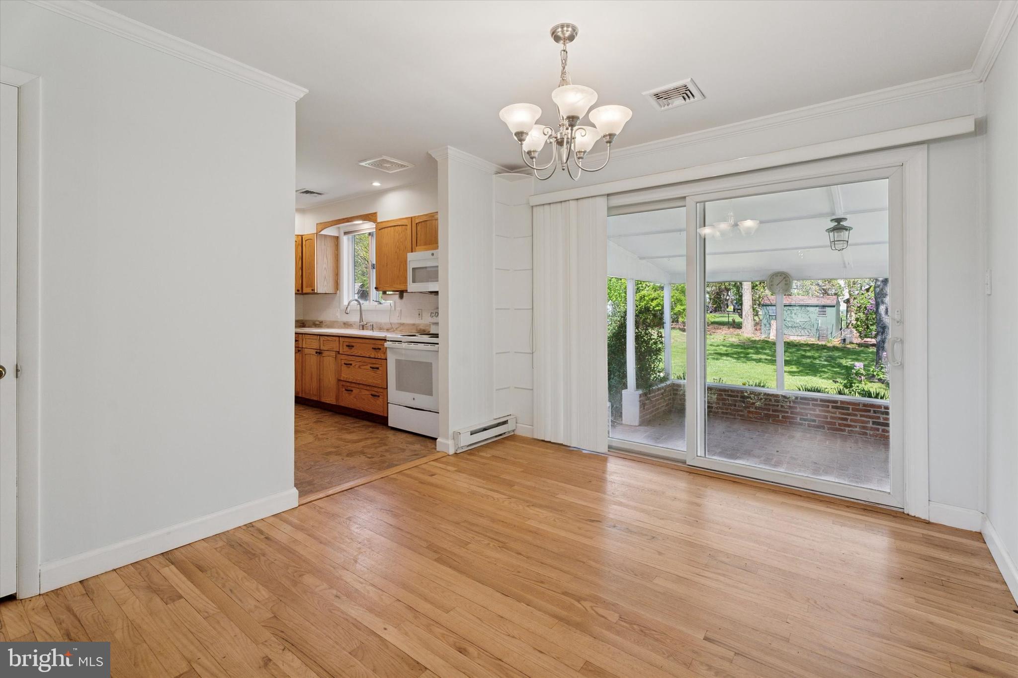 509 Vaughn Road Royersford, PA 19468 - Photo 7 of 40 Dining Room