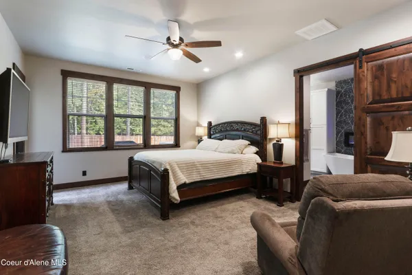 $2,975,000 | 399 Forest Knolls Drive, Sandpoint, ID 83864