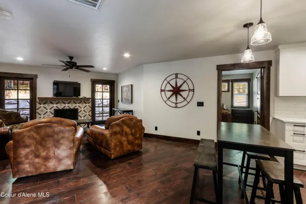 $2,975,000 | 399 Forest Knolls Drive, Sandpoint, ID 83864