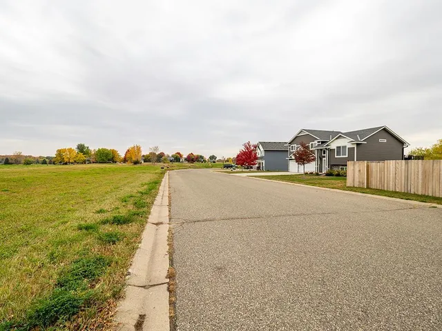 $250,000 | 5-xxx Ingram Avenue Southwest, Howard Lake, MN 55349