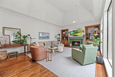 $879,000 | 987 South Post Oak Lane, Houston, TX 77056