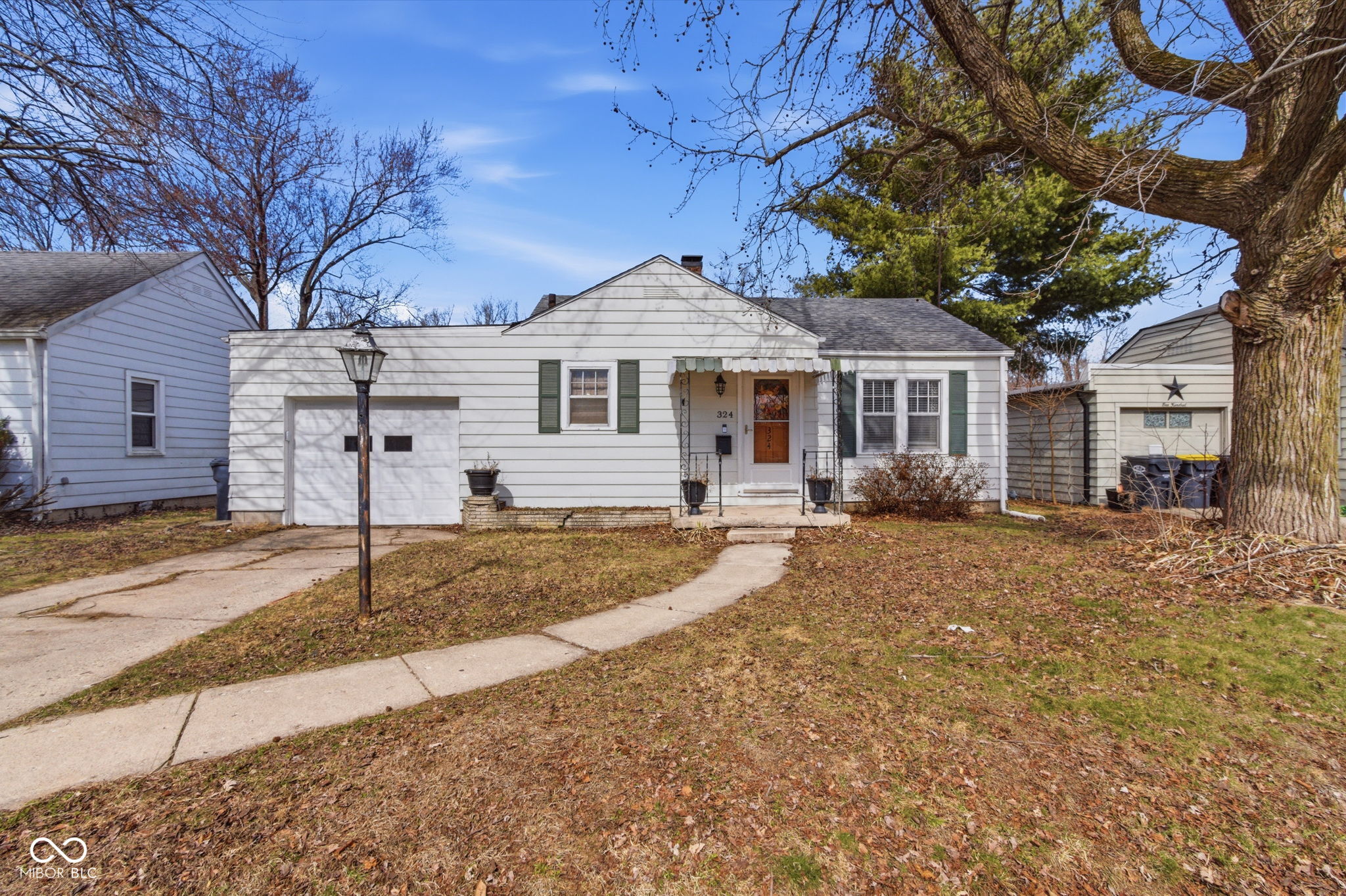 324 East 34th Street Anderson, IN 46013 - Photo 2 of 22