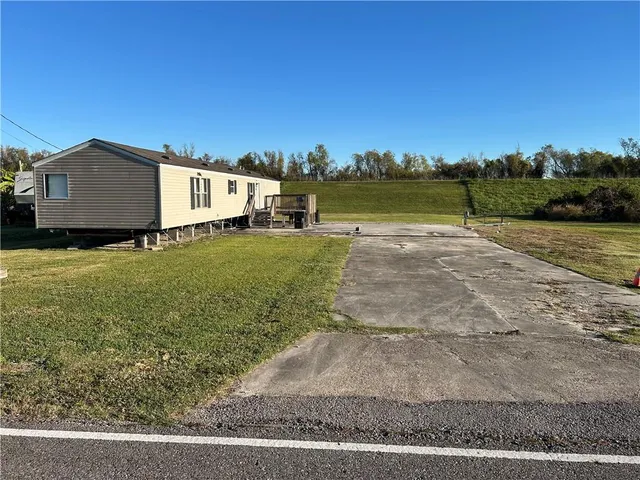 $125,000 | 389 Buras River Road, Buras, LA 70041