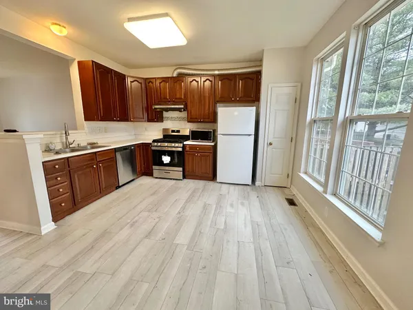 $2,300 | 8855 Papillon Drive, Ellicott City, MD 21043