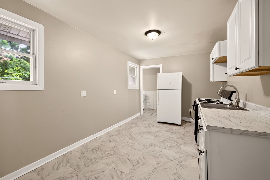 52 Lorimer Street Rochester, NY 14608 - Photo 6 of 38 Gallery Image 6
