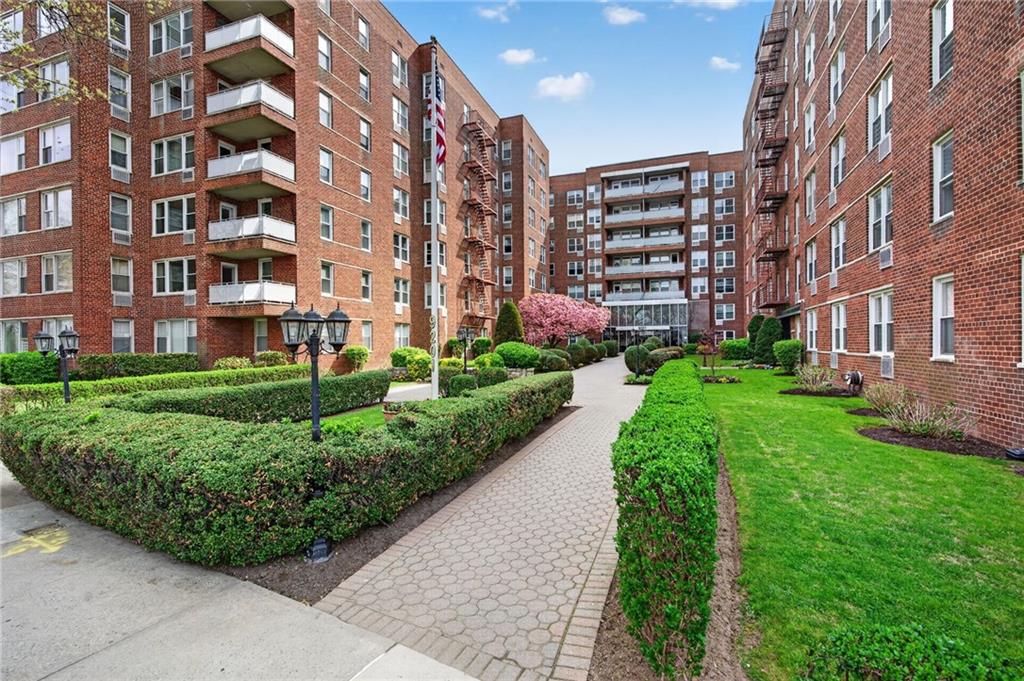9201 Shore Road, Unit C114 Brooklyn, NY 11209 - Photo 3 of 29