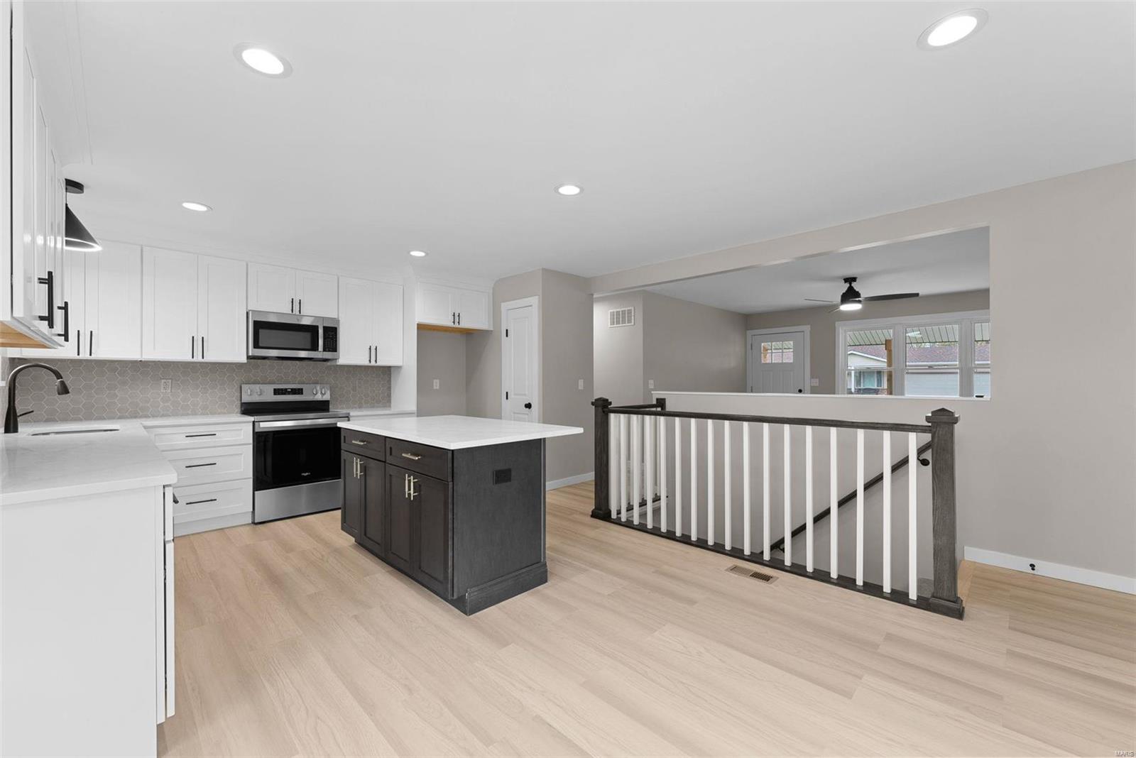 33 Gardenview Drive St. Peters, MO 63376 - Photo 11 of 43