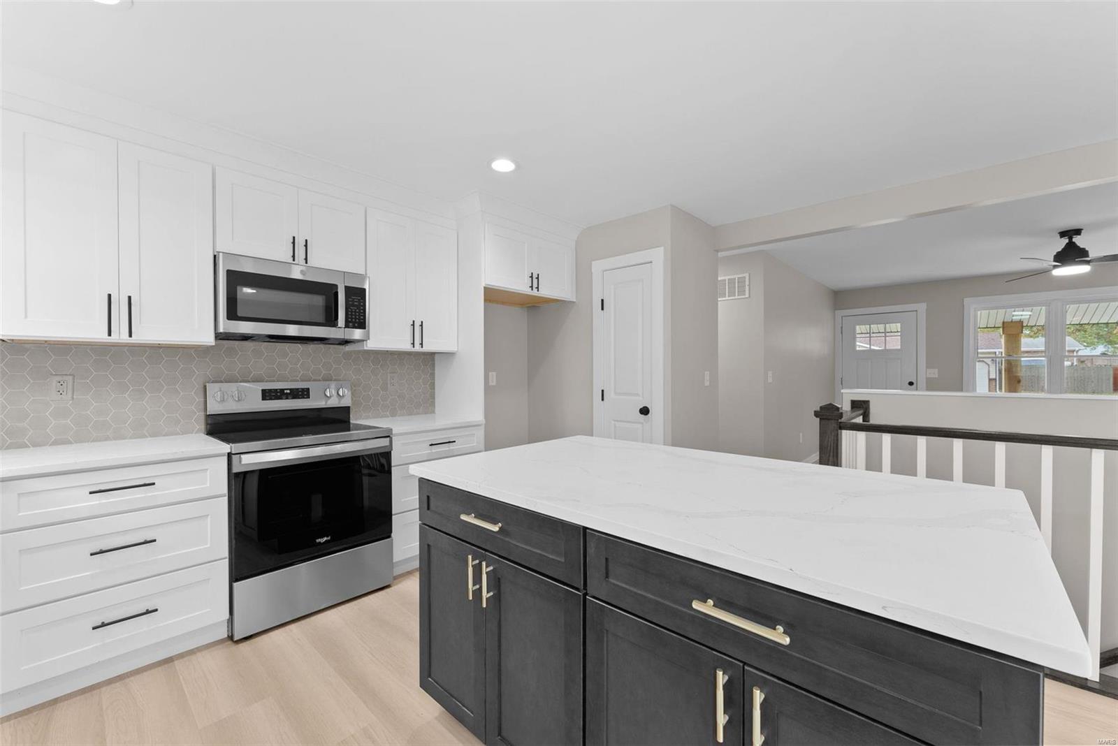 33 Gardenview Drive St. Peters, MO 63376 - Photo 12 of 43