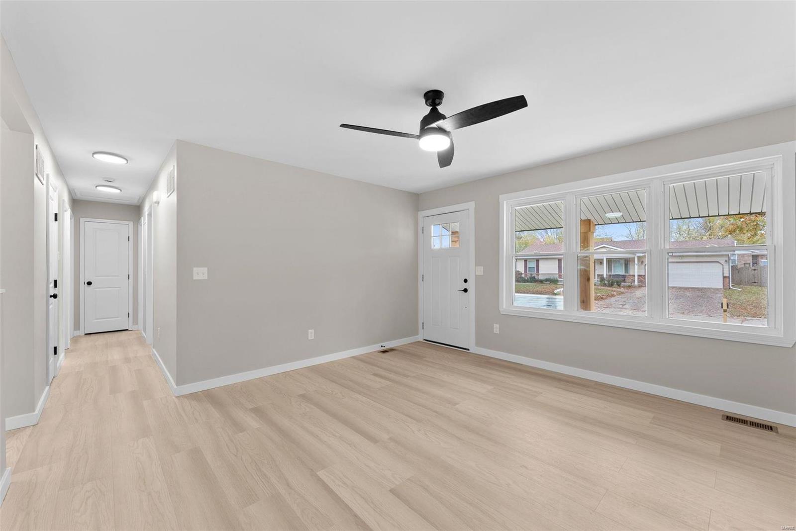 33 Gardenview Drive St. Peters, MO 63376 - Photo 5 of 43