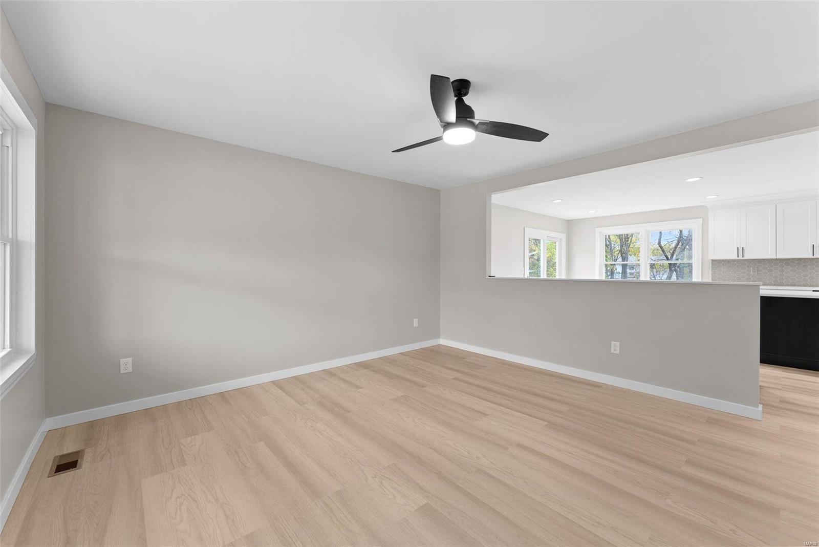 33 Gardenview Drive St. Peters, MO 63376 - Photo 6 of 43