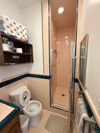 $11,800 | 2803 Menlo Avenue, Los Angeles, CA 90007