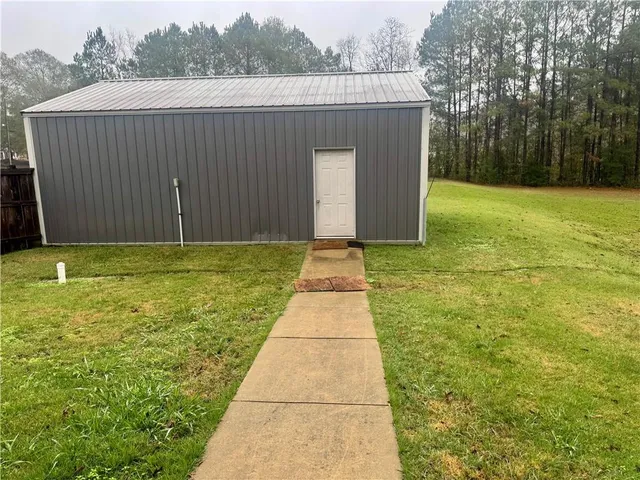 $323,000 | 8 Cedar Crest Drive, Pineville, LA 71360