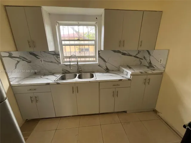 $2,000 | 648 Northeast 139th Street, Unit 650, North Miami, FL 33161