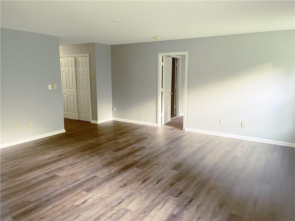 5250 Melbourne Road Indianapolis, IN 46228 - Photo 8 of 21 Gallery Image 8