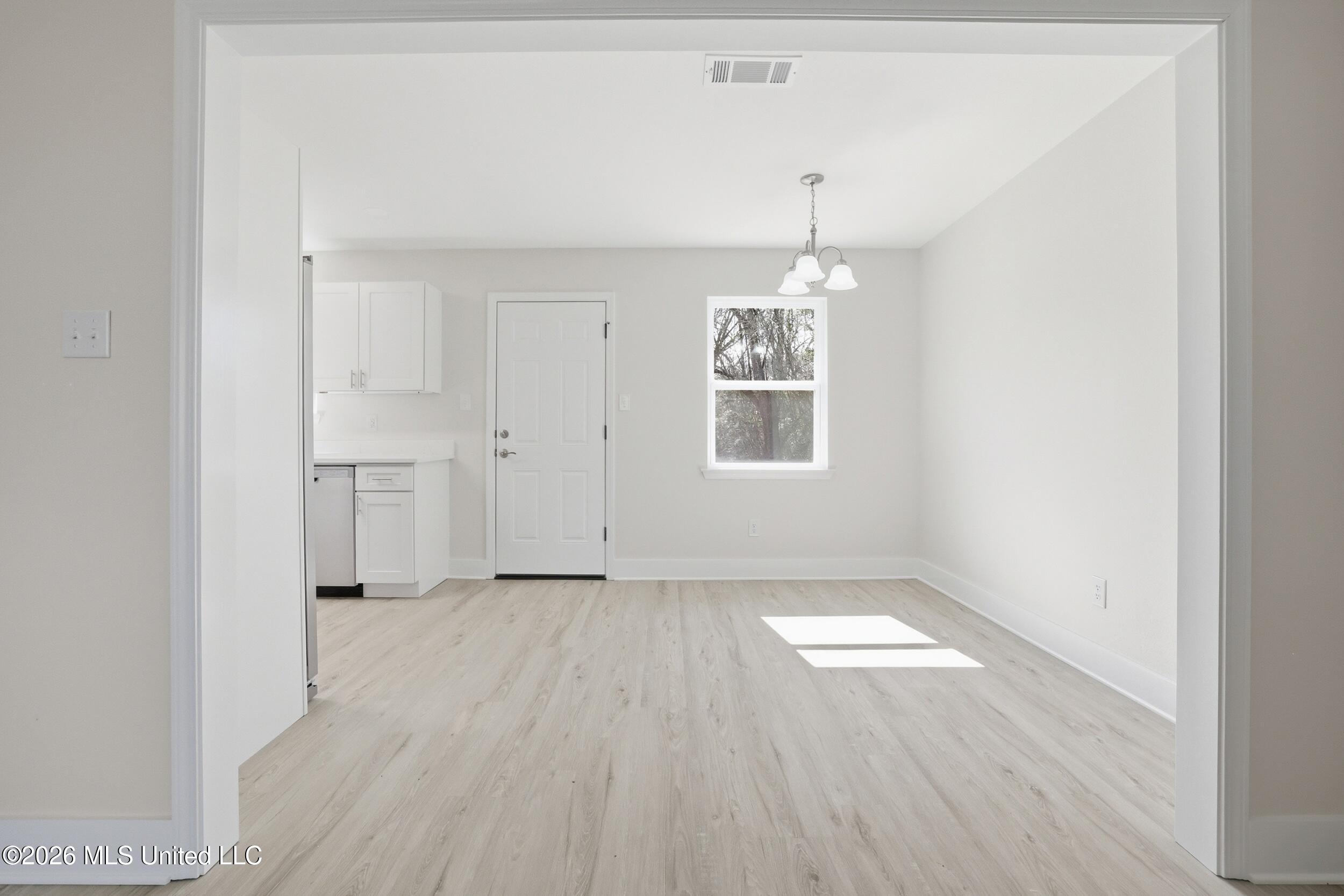 14004 Timber Ridge Drive Moss Point, MS 39562 - Photo 7 of 30 6_r6__3227