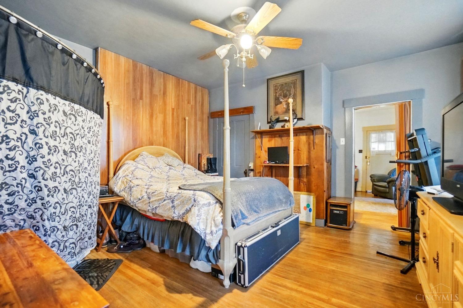 3982 Watterson Road Fairfax, OH 45227 - Photo 13 of 28 Gallery Image 13