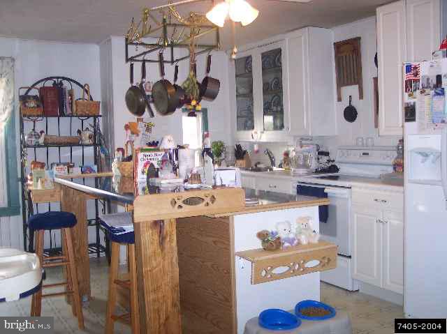 34 North Main Street Spring Grove, PA 17362 - Photo 3 of 9