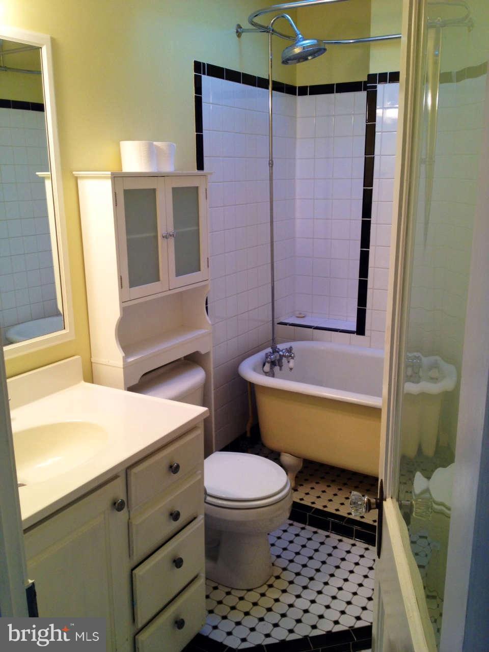 3123 Keswick Road Baltimore, MD 21211 - Photo 22 of 29 Bath