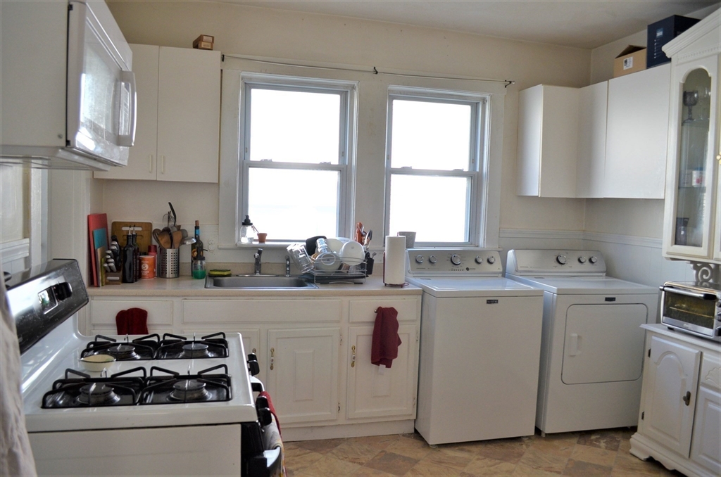 32 Gourley Road, Unit 1 Medford, MA 02155 - Photo 5 of 17