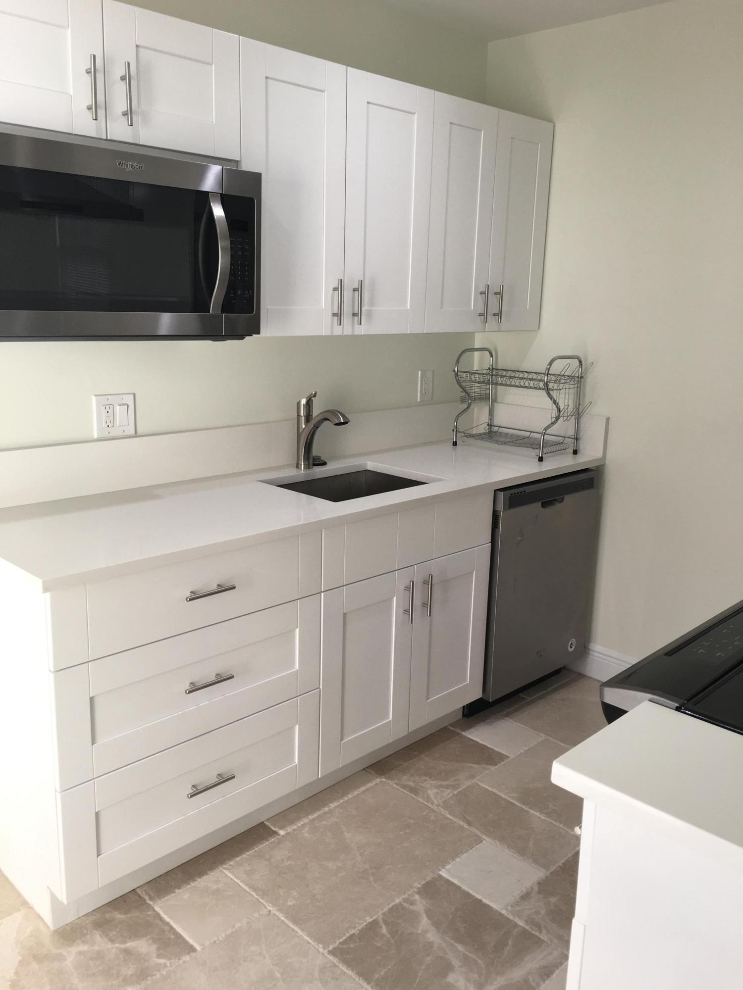327 Dyer Road West Palm Beach, FL 33405 - Photo 2 of 15 Kitchen