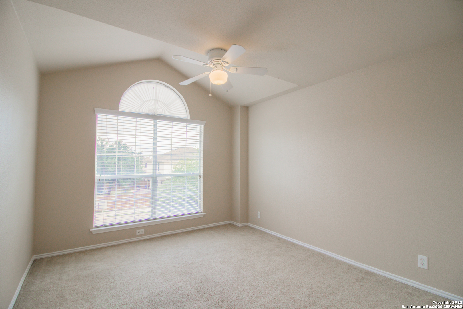 2621 Pillory Pointe Schertz, TX 78108 - Photo 21 of 25 an empty room with a window