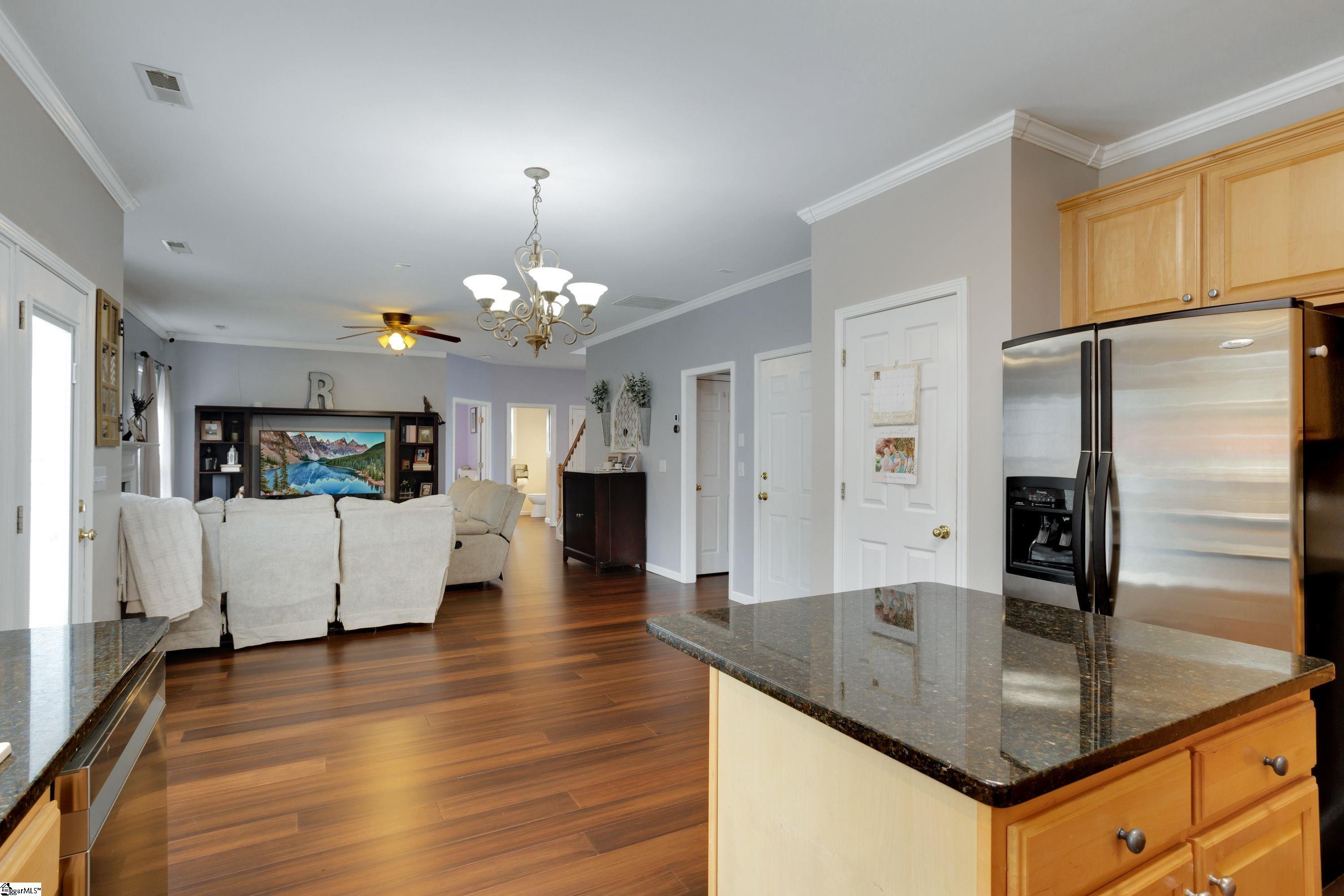 211 Ackerman Court Greenville, SC 29607 - Photo 11 of 36 Gallery Image 11