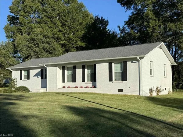 $264,900 | 149 Vance Street, Dobson, NC 27017