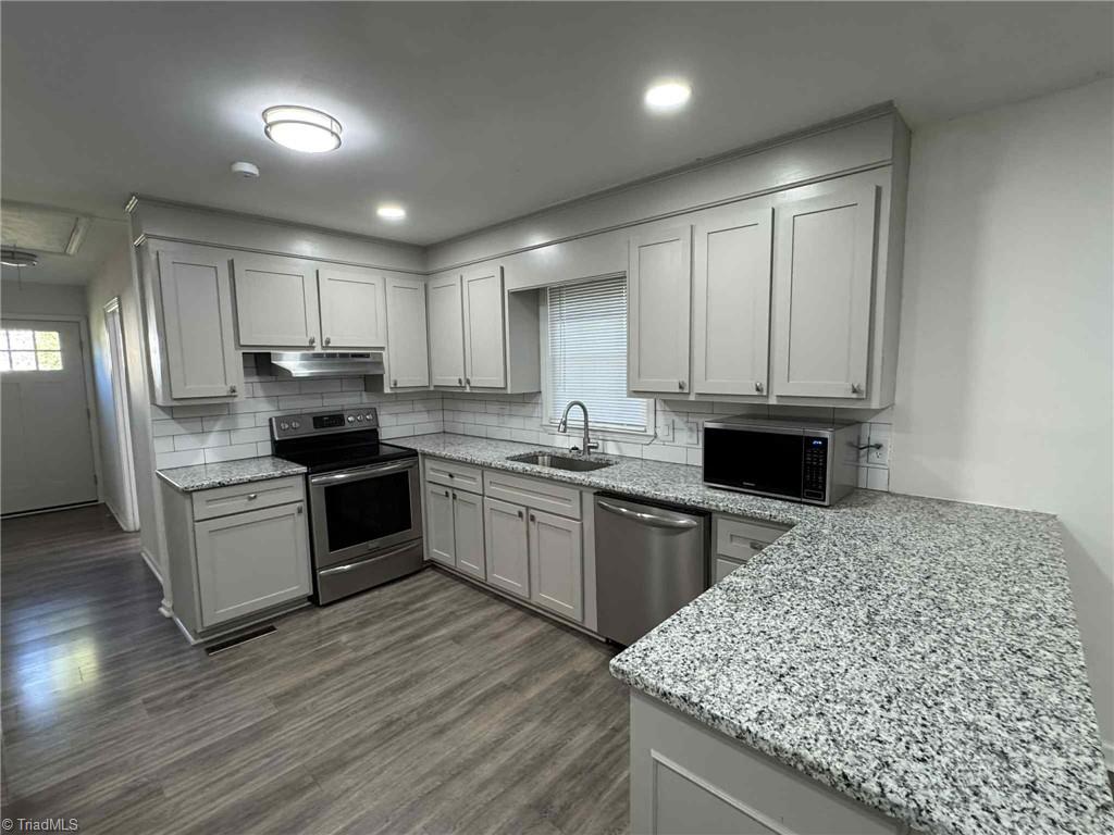 149 Vance Street Dobson, NC 27017 - Photo 17 of 41