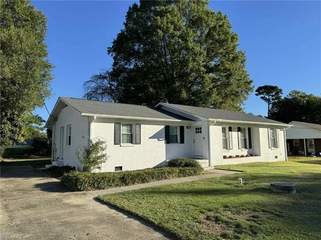 $269,900 | 149 Vance Street, Dobson, NC 27017