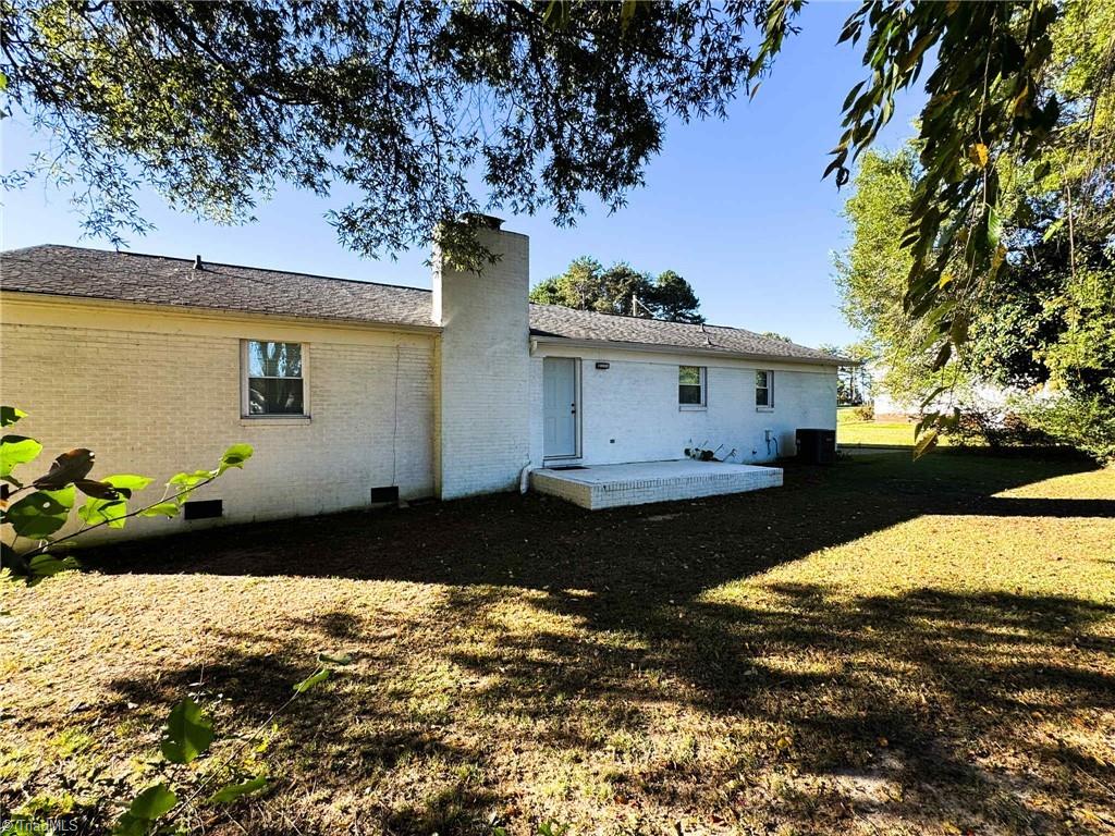 149 Vance Street Dobson, NC 27017 - Photo 7 of 41