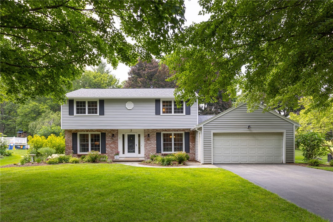 7 Chipping Ridge Perinton, NY 14450 - Photo 1 of 1