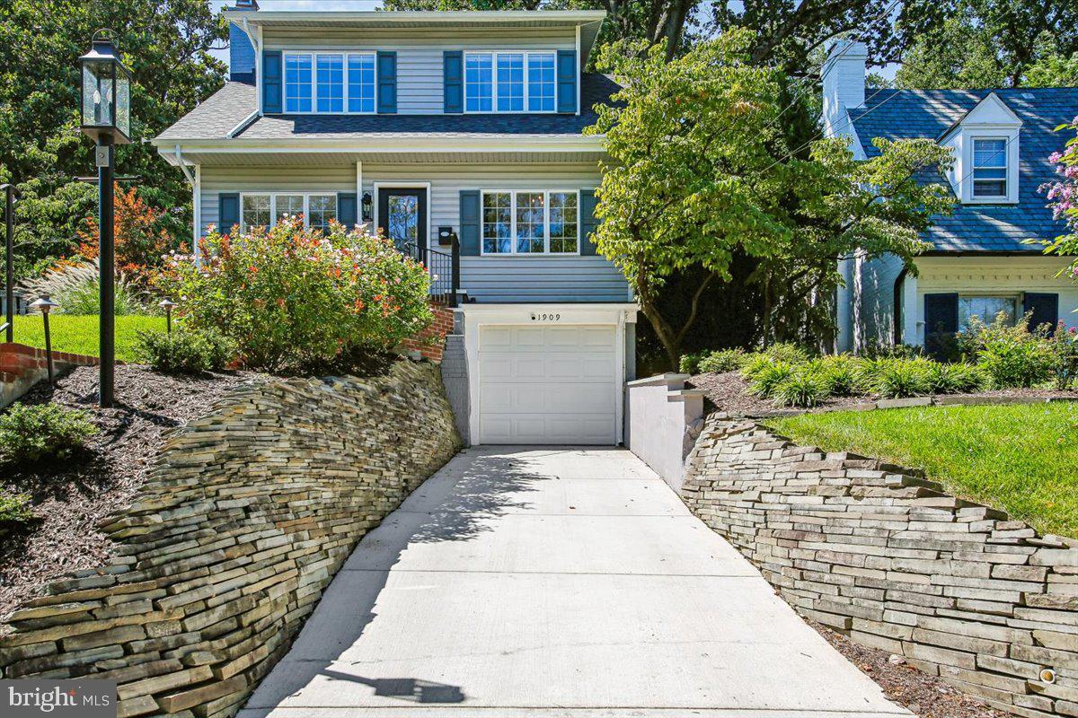 1909 Belfield Road Alexandria, VA 22307 - Photo 68 of 69 Charming home with landscaped driveway.