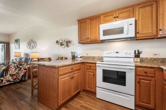 $629,000 | 75-6040 Alii Drive, Unit 504, Kailua-Kona, HI 96740