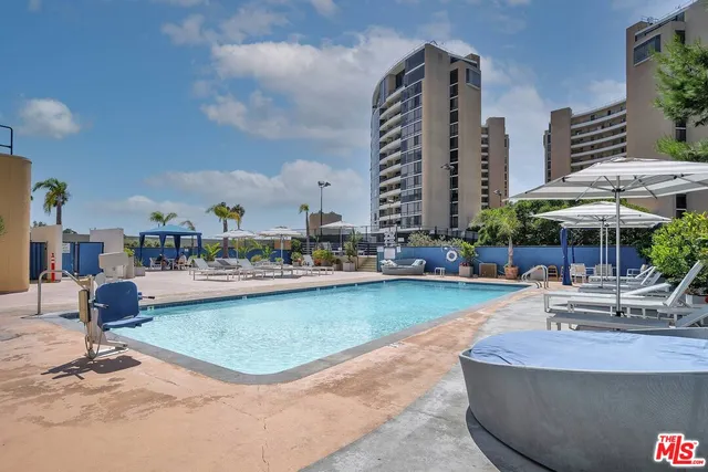 a view of a tennis court