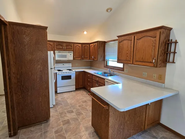 $300,000 | 735 10th Avenue South, Waite Park, MN 56387