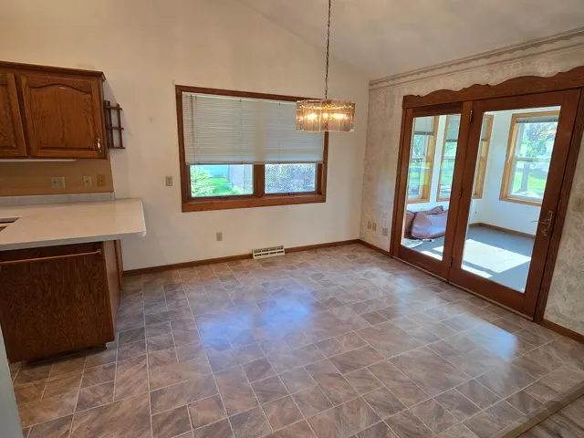 $300,000 | 735 10th Avenue South, Waite Park, MN 56387