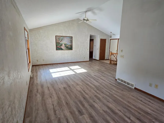 $300,000 | 735 10th Avenue South, Waite Park, MN 56387