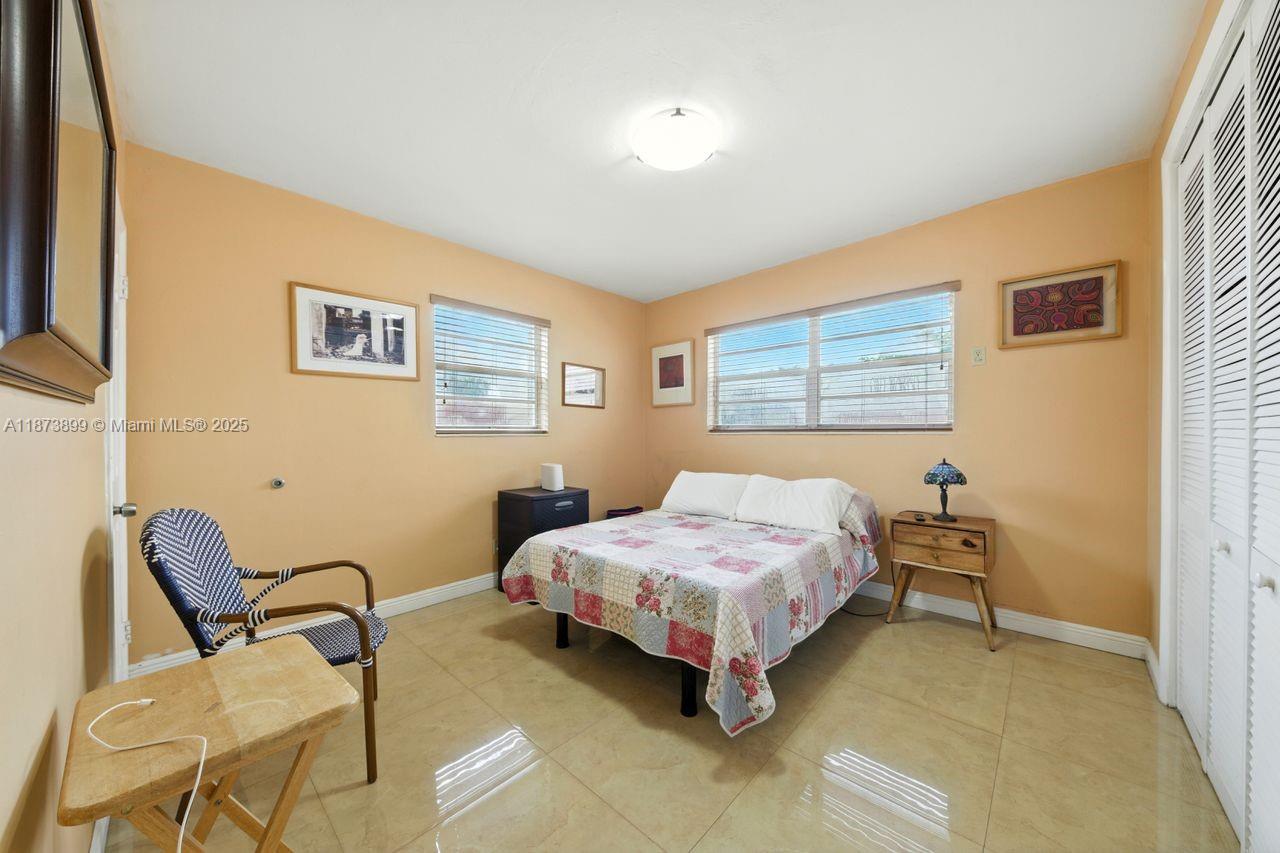 7375 Southwest 34th Street Miami, FL 33155 - Photo 12 of 22