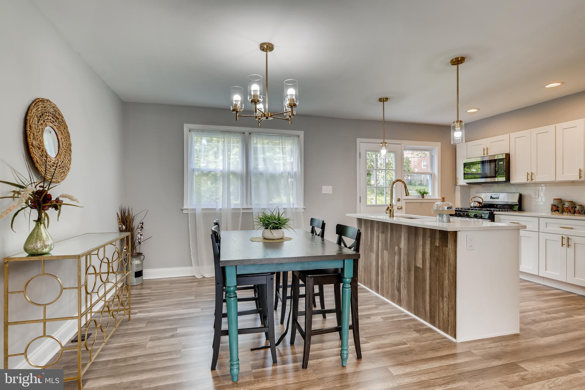 818 Reverdy Road Baltimore, MD 21212 - Photo 8 of 28 Dining Room