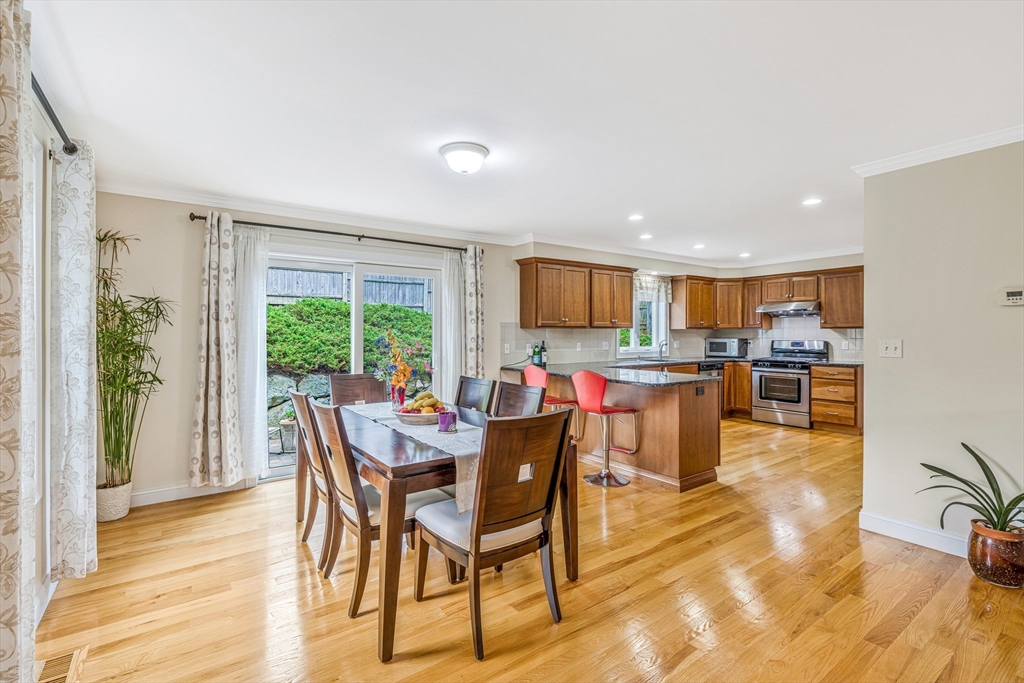 184 College Farm Road Waltham, MA 02451 - Photo 7 of 27