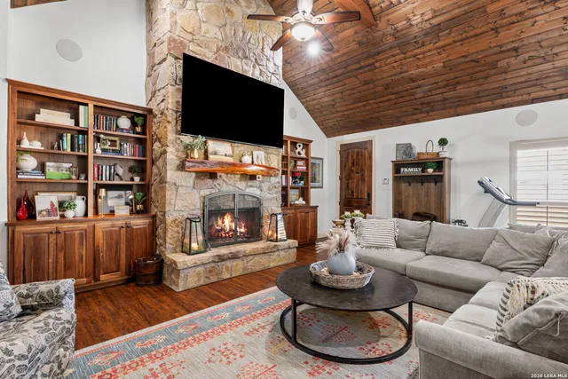 $2,350,000 | 819 County Road 356, Adkins, TX 78101