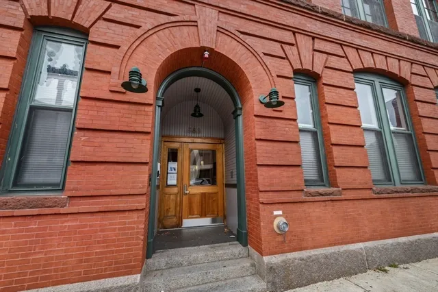 $419,000 | 589 Essex Street, Unit 102, Lynn, MA 01901