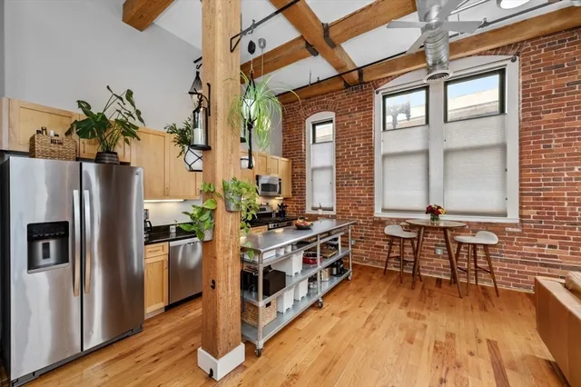 $419,000 | 589 Essex Street, Unit 102, Lynn, MA 01901