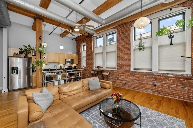 $419,000 | 589 Essex Street, Unit 102, Lynn, MA 01901